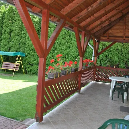 Napsugar Vendeghaz Apartmán Bogács