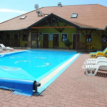 Apartmán Napsugar Vendeghaz *